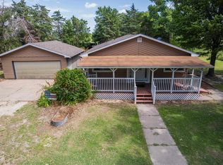 11410 SW 48th St, Halstead, KS 67056