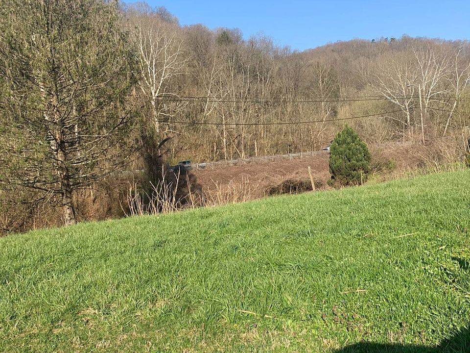 2nd image of 2235 Falcon Dr