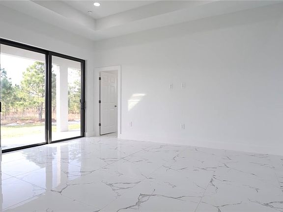 4th image of 1052 Jamil Ave S