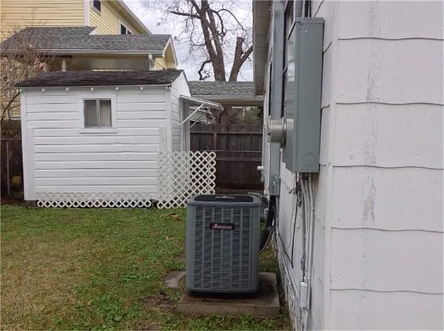 1710 Oxford St — Photo 14