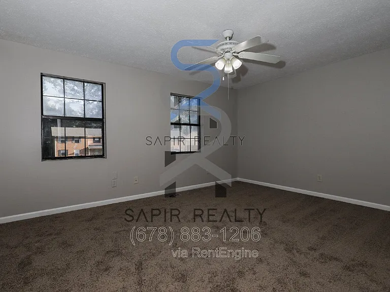 2719 Greystone Ct — Photo 7