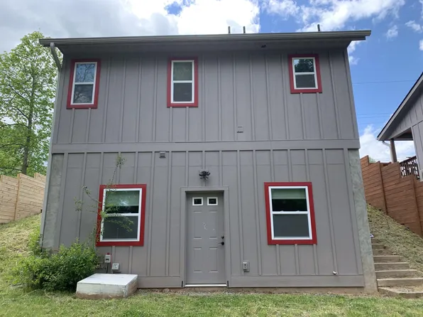 185 Duckworth Ave #B, Brevard, NC 28712