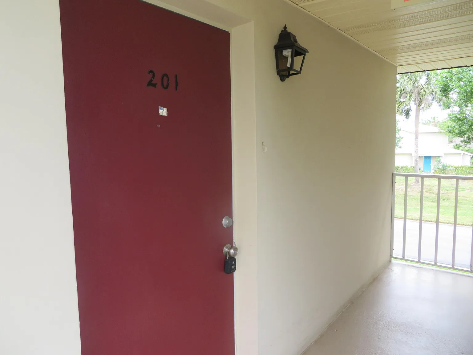 2 bed, 2.0 bath, 1000 sqft, $1,500 — Photo 2