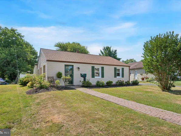 5 Pancoast Ave, Aston, PA 19014