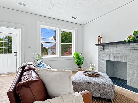 2nd image of 408 Westover Blvd