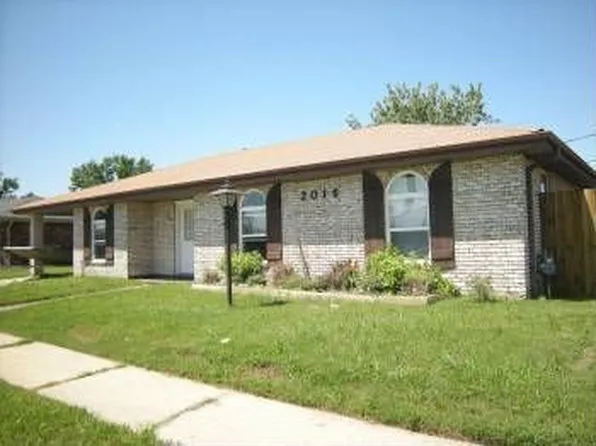 2016 Congressman Hebert Dr, Chalmette, LA 70043