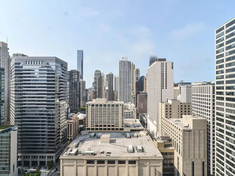 405 N Wabash Ave #2702 — Photo 11