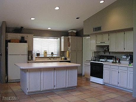 4th image of 1201 E Sea Breeze Dr