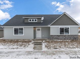 6300 W Bowmore Ln, Rathdrum, ID 83858