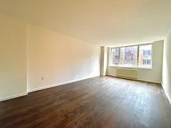 Rented by Addison Property Group