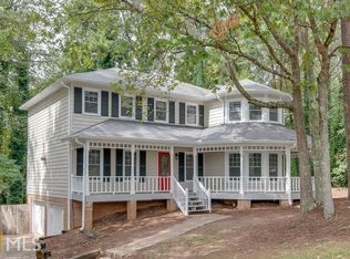 320 London Dale, Woodstock, GA 30189