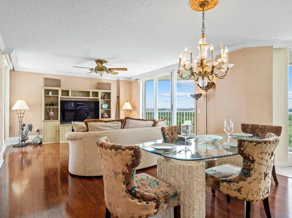 5049 N Highway A1a #701, Hutchinson Island, FL 34949