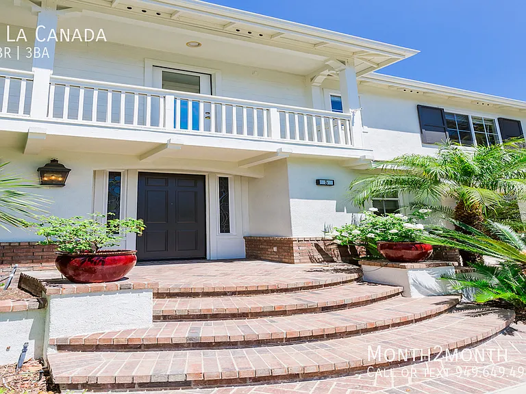 5 La Canada — Photo 2