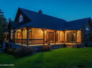 507 W Elkhorn Dr, Star Valley Ranch, WY 83127