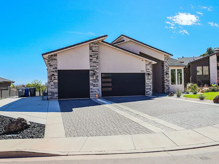 1855 W 740 South Cir — Photo 4