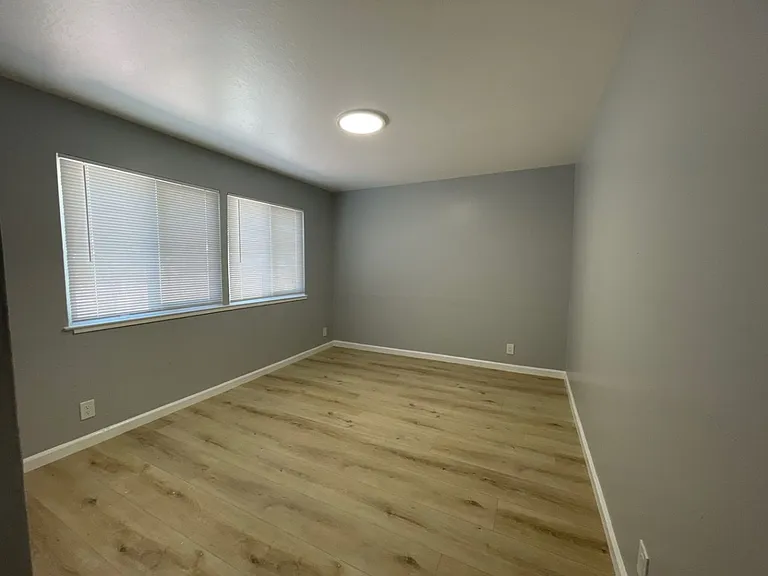 1500 Lacey Ct — Photo 4