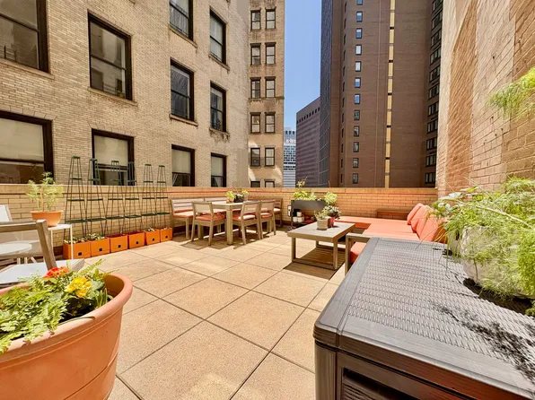 25 Broad Street image 14 of 27