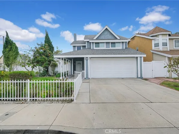 3028 Mary Cmn, Santa Ana, CA 92703