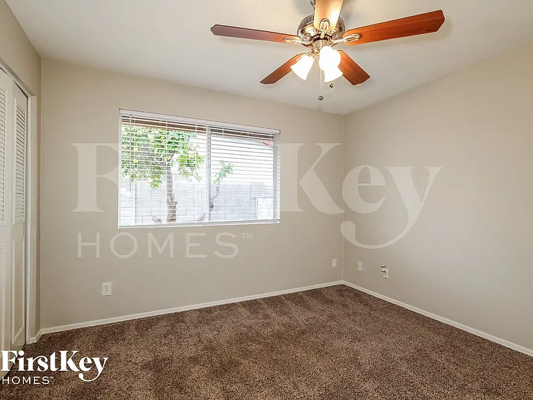 4237 W Brown St — Photo 12