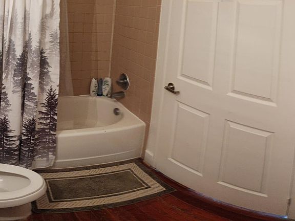 5th image of 1 W Broad St #4E