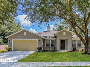 11332 N Martin Lakes Dr, Jacksonville, FL 32220