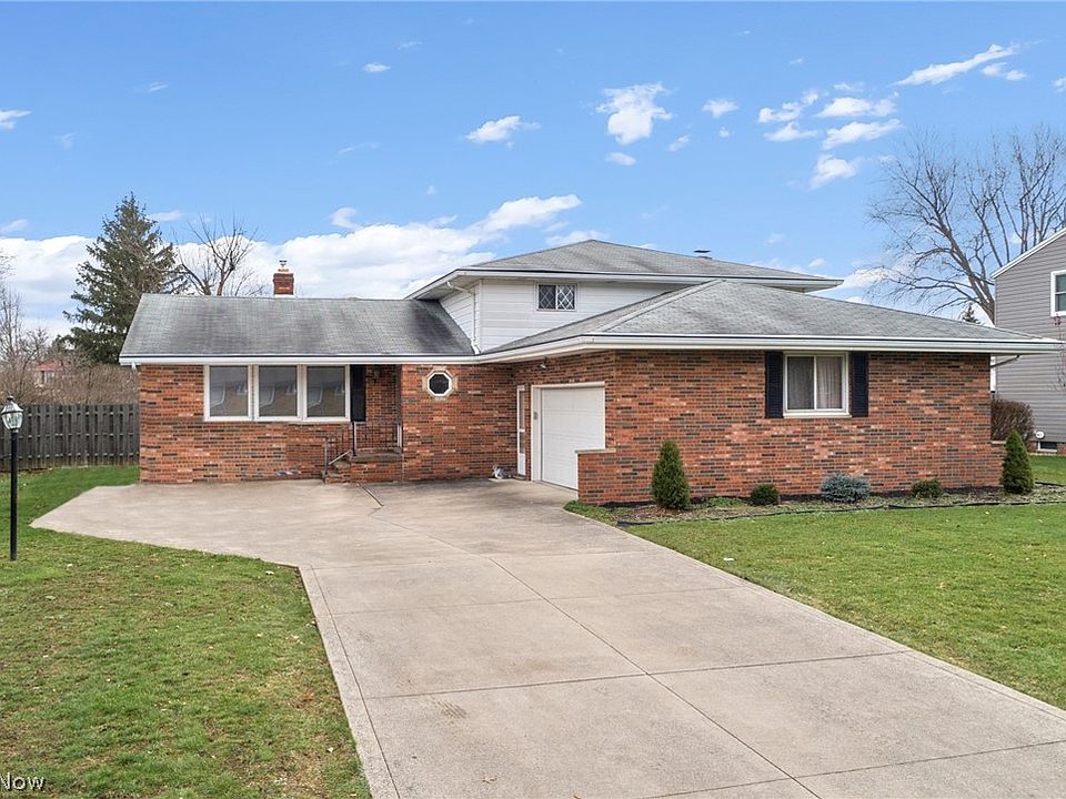 1st image of 8533 Oxford Dr