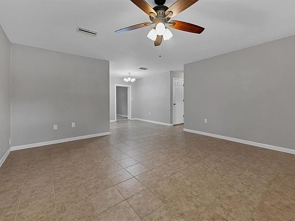 5th image of 5039 Brookmeade Dr