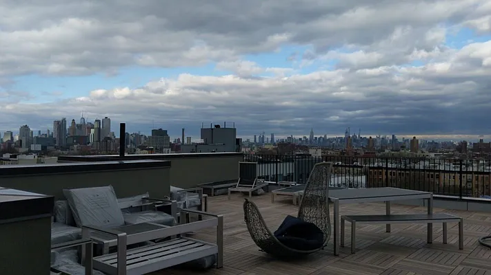 Rented by Lodger Corp | media 14