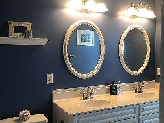 Master bath 