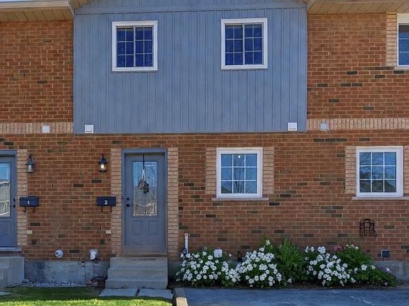 2nd image of 110 Silvan Dr #2