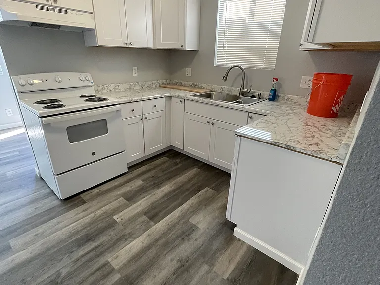 1311 Lemon St — Photo 11