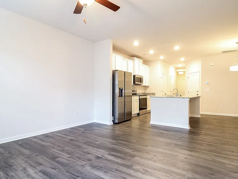 3 Crestwind Dr — Photo 2