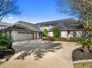723 Chevy Chase Cir, Sugar Land, TX 77478