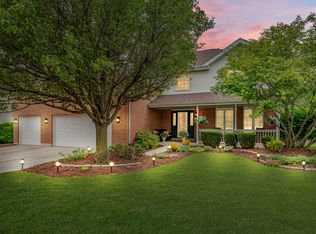 454 Windsor Dr, Oswego, IL