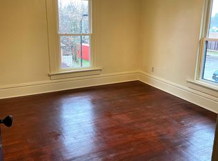 889 N Main St APT 3, Akron, OH 44310