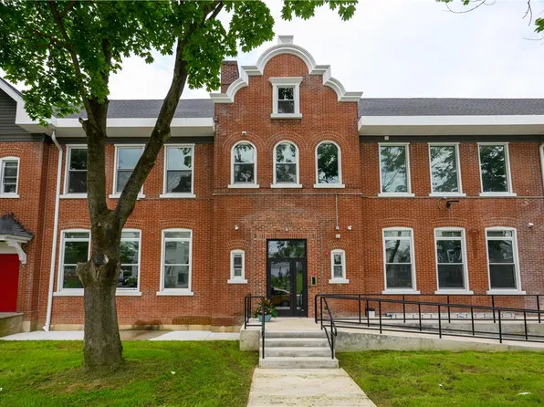 1012 2nd St, Catasauqua, PA