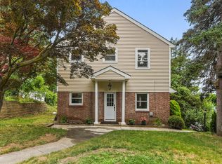 132 Russell St, White Plains, NY 10606