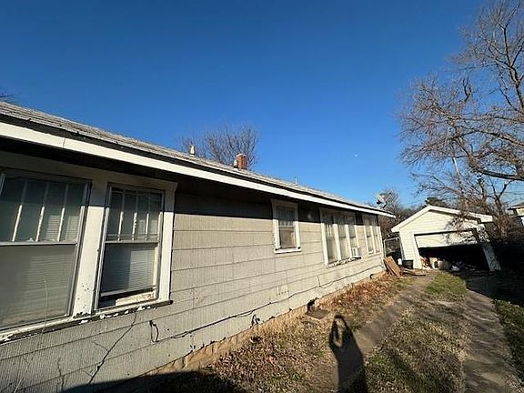 3rd image of 527 N Aydelotte Ave
