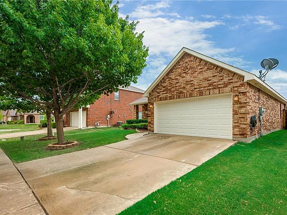 3rd image of 3207 Guadaloupe