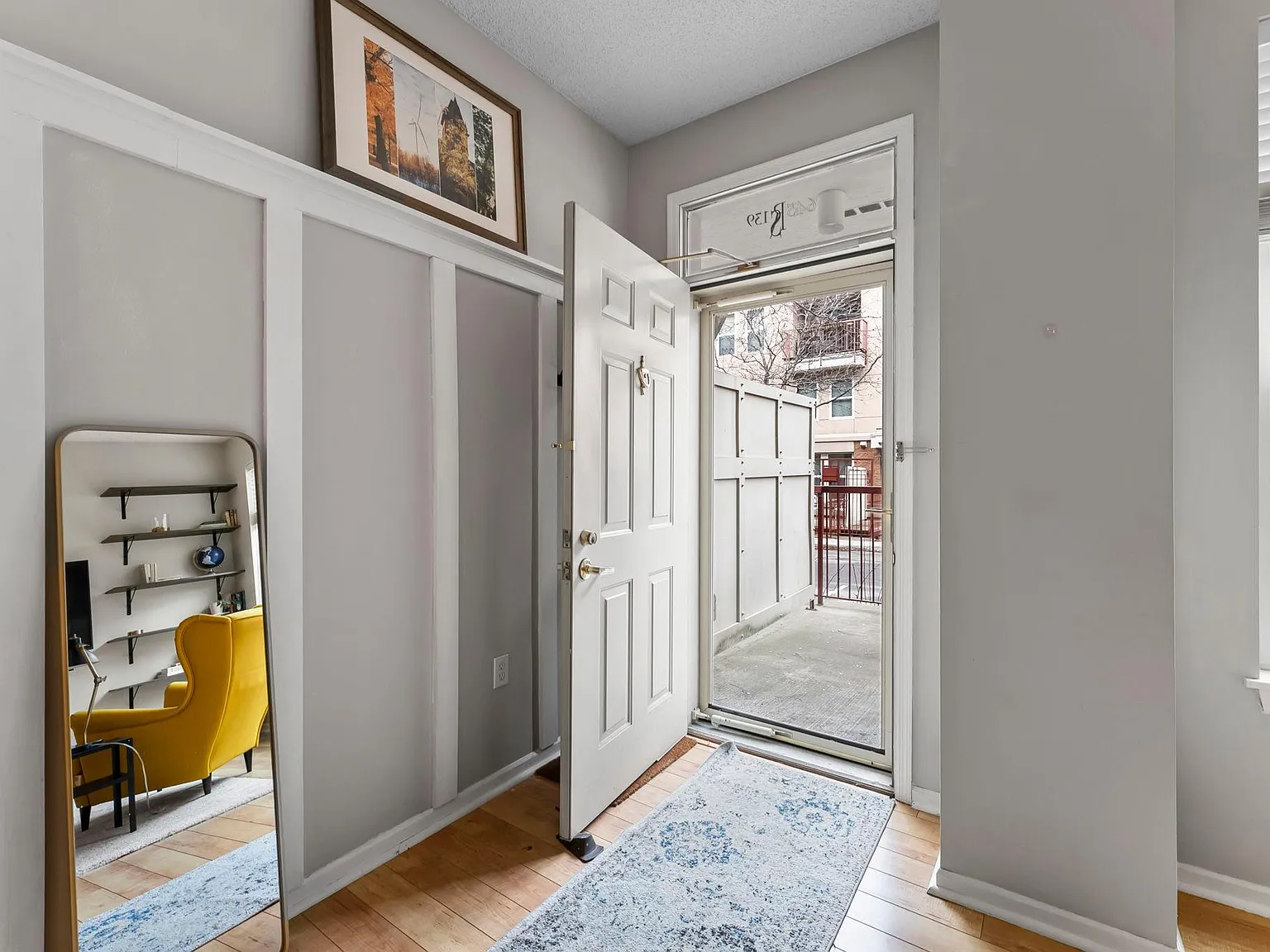 1 bed, 1.5 bath, 983 sqft, $2,395 — Photo 4