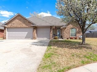 2920 Danielle Ter, Moore, OK 73160