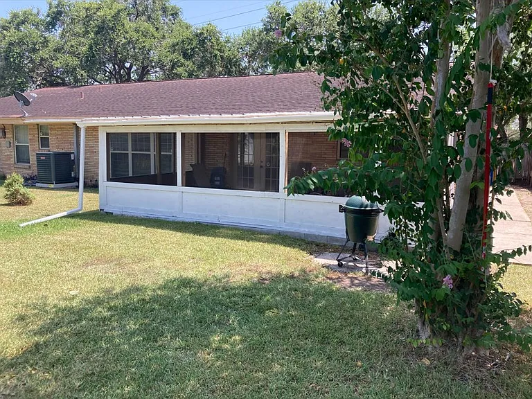 4214 Oday Pkwy — Photo 3