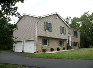 107 Perryville Rd, Pittstown, NJ 08867