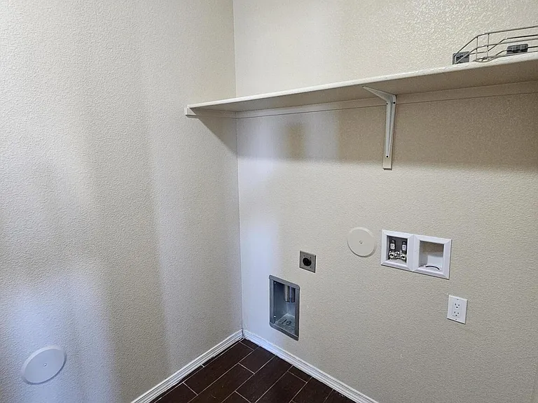 2217 Furtherpoint Pl — Photo 15