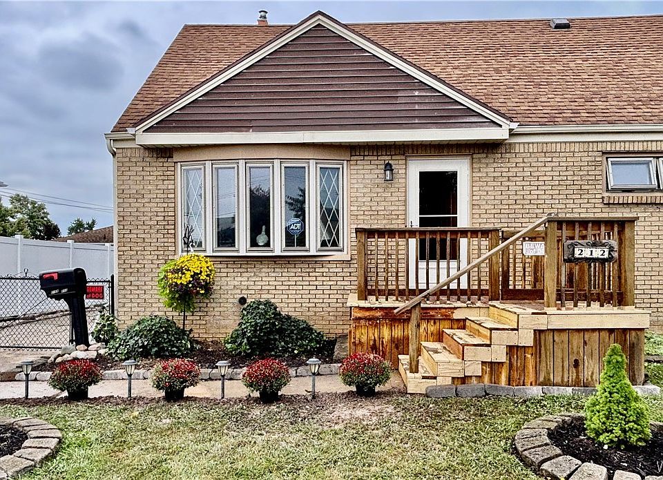 1st image of 212 Santin Dr