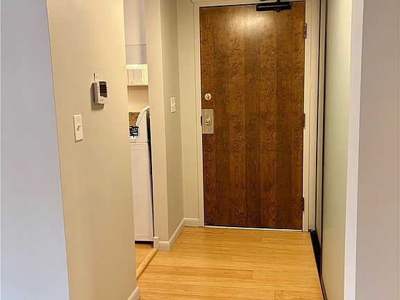 3rd image of 6260 Greenwood Pkwy APT 305