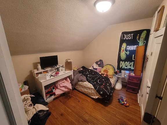4th image of 2280 Woodworth St
