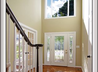 35 Estate Dr, Hampton, VA 23666