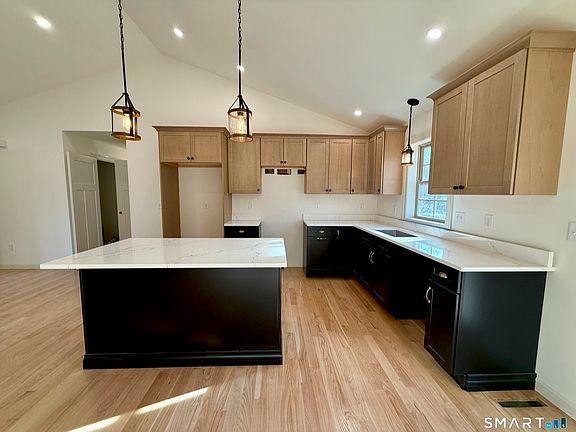 2nd image of 247 Green Holow Road