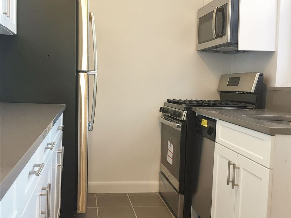 1st image of 4302 42nd St